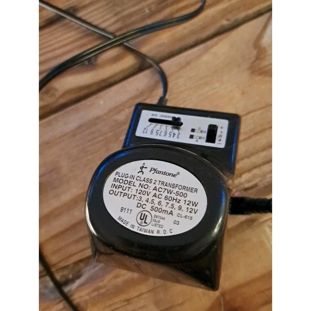 Pfantone Model No AC7W-500 Plug In Class 2 Transformer Universal AC/DC Adapter